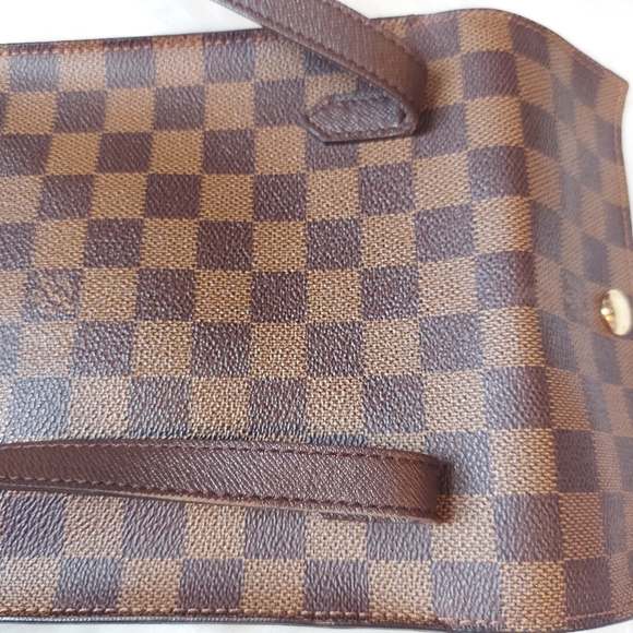 Authentic Louis Vuitton - Picture 14 of 16